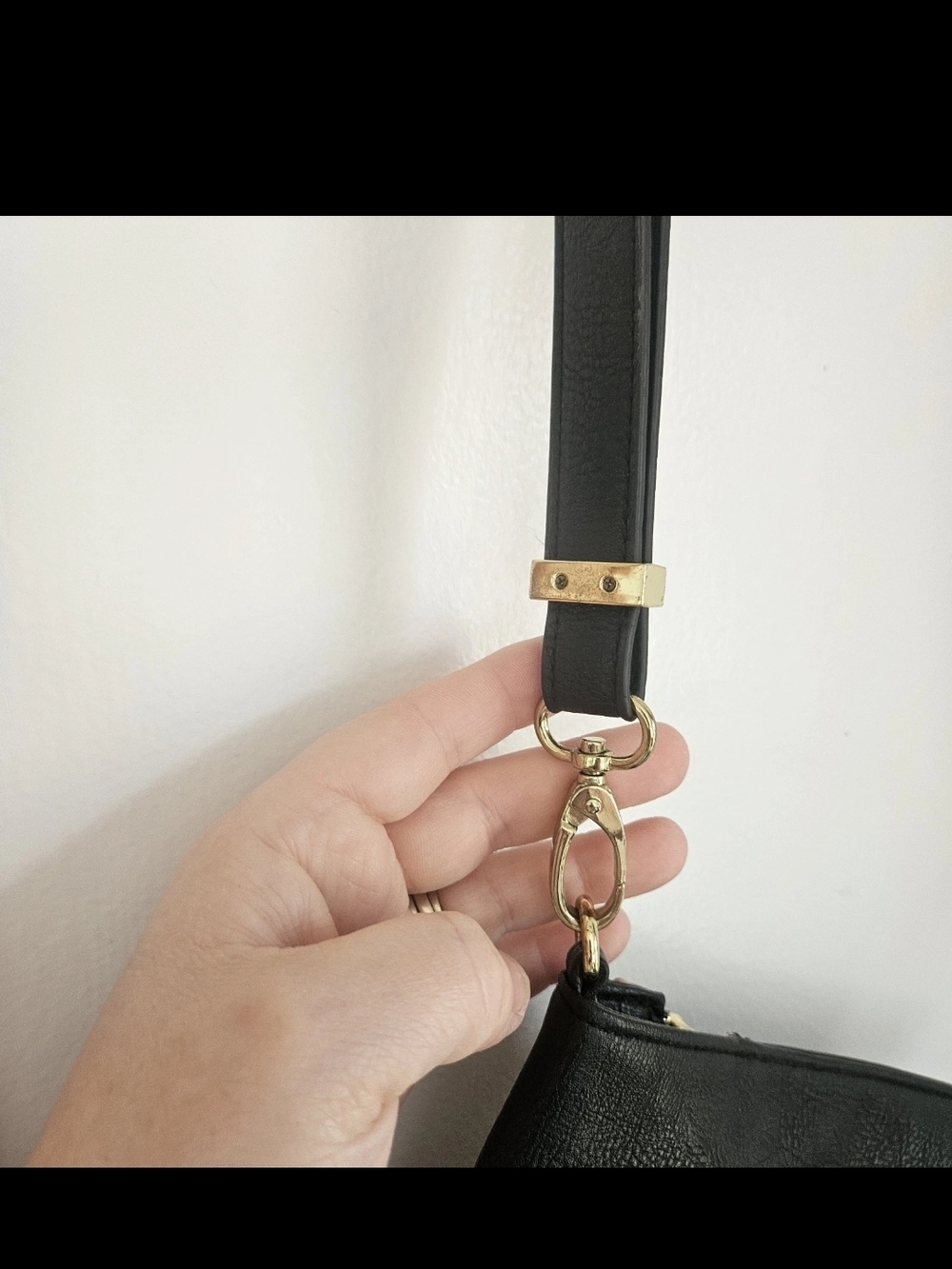 Big Buddha Black Vegan Leather Large Clutch Handbag Gold Ivory Stripe Wristlet - Picture 6 of 8
